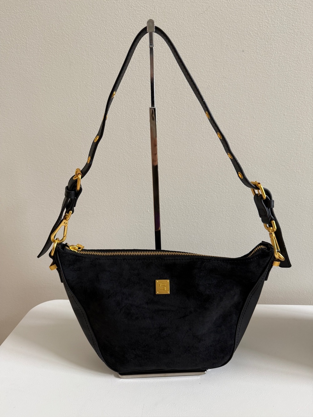 THINK ROYLYN Suede Bag Handbag Black
